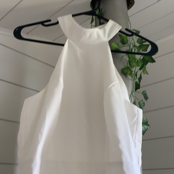 White Lulu’s Dress - Picture 3 of 4